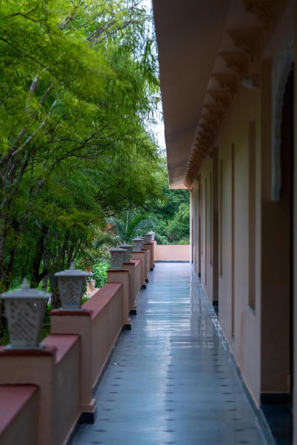 The Shakti Vilas By Trulyy Udaipur Exterior foto