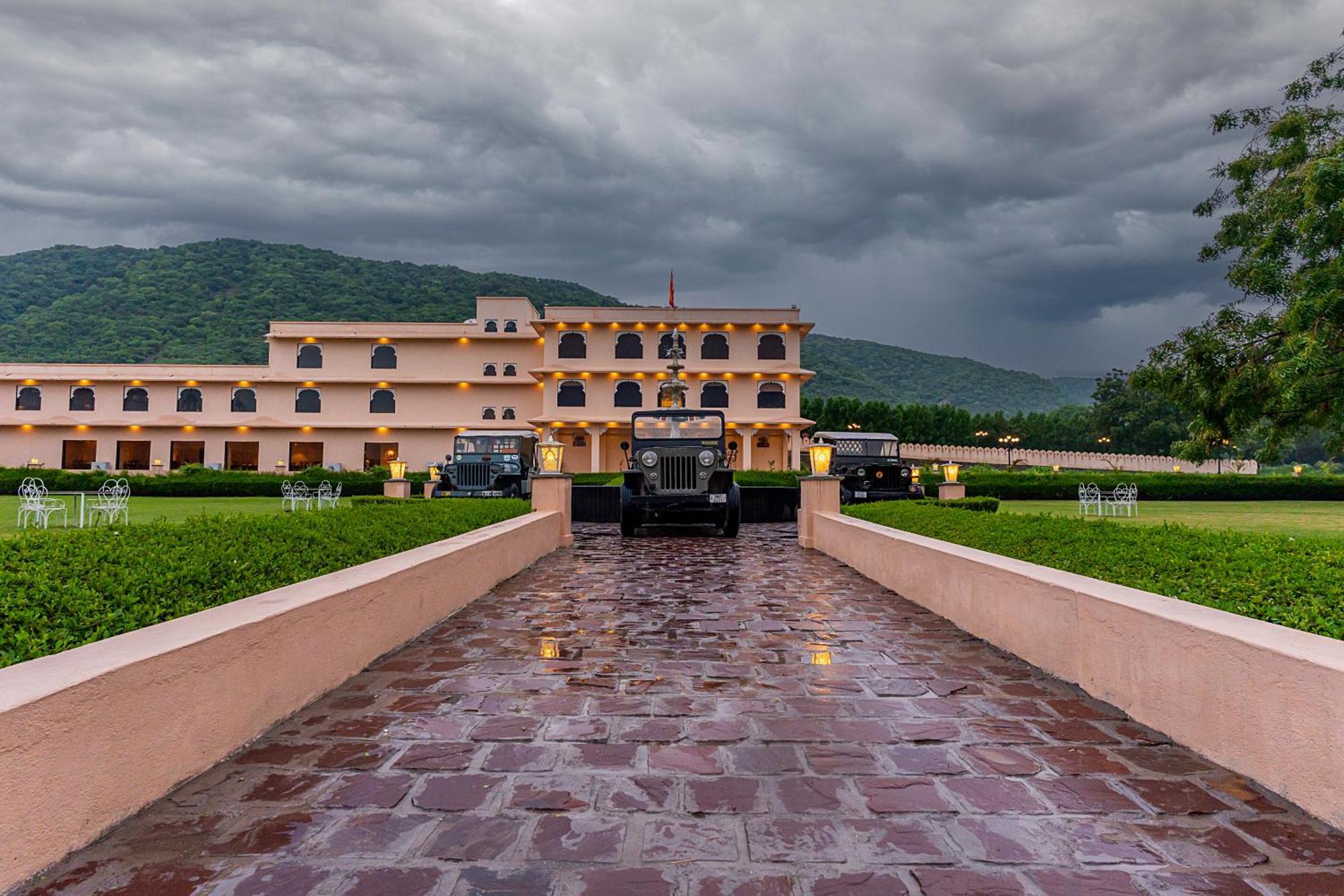 The Shakti Vilas By Trulyy Udaipur Exterior foto